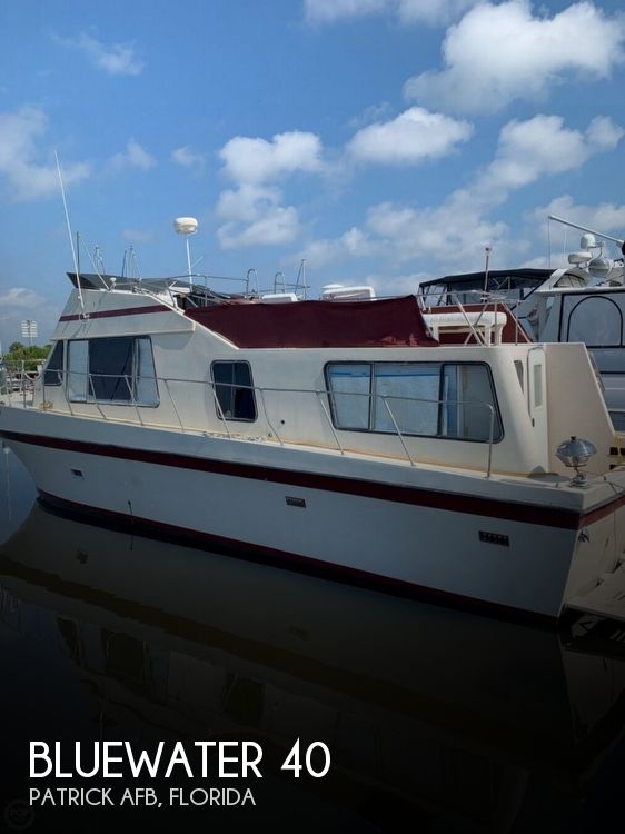 Used Bluewater Houseboats For Sale in Orlando, Florida by owner | 1976 Bluewater 40