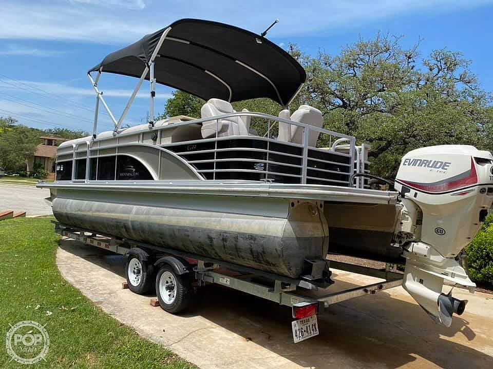 2014 Bennington g22 Pontoon Boat for Sale in Universal Cty, TX