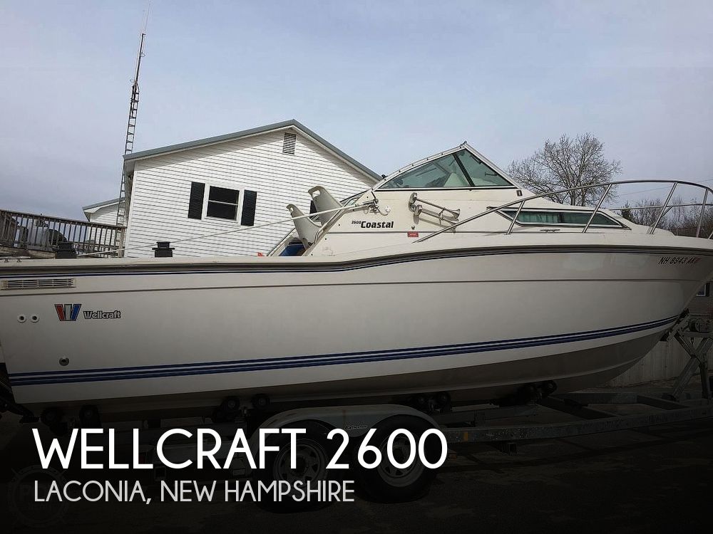 1990 Wellcraft 2600 Coastal Power boat for Sale in Laconia, NH