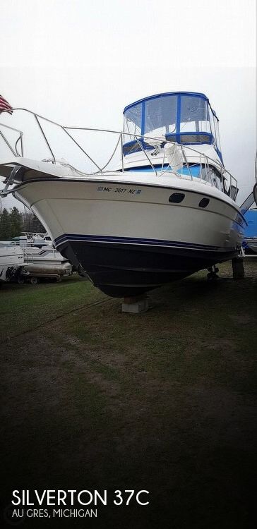 Used Motoryachts For Sale in Michigan by owner | 1990 Silverton 37
