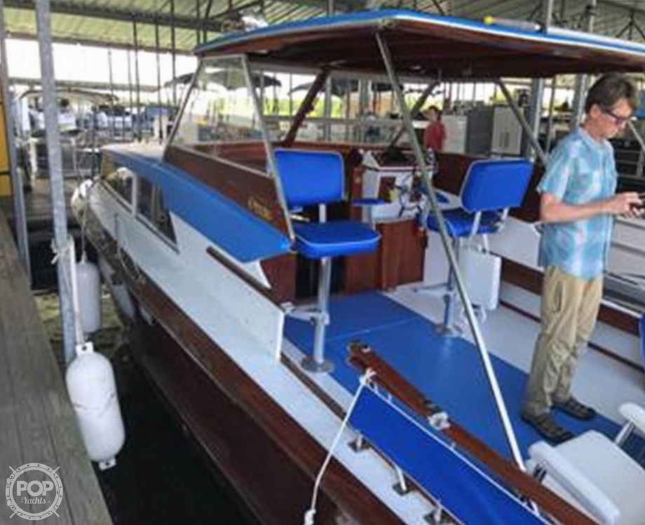 Used 1968 Owens Flagship 28 Express, Allen Texas