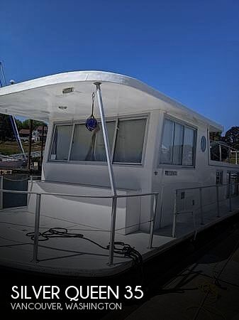 Used Houseboats For Sale in Salem, Oregon by owner | 1972 Silver Queen 35