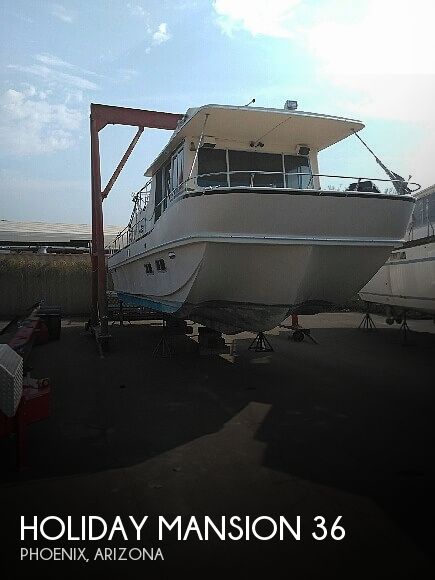 Used Houseboats For Sale in Phoenix, Arizona by owner | 1984 37 foot Holiday Mansion Barracuda