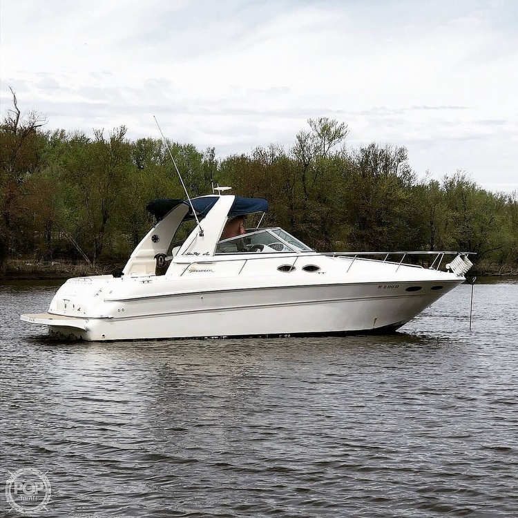 Sea Ray 310 Sundancer boat in Clinton 
