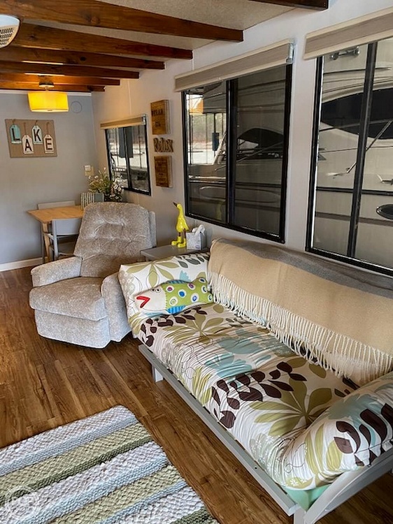 1987 Aqua Cruiser 38' Houseboat for Sale in Acworth, GA