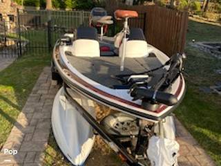 2004 Skeeter boat for sale, model of the boat is Sx190 & Image # 3 of 22