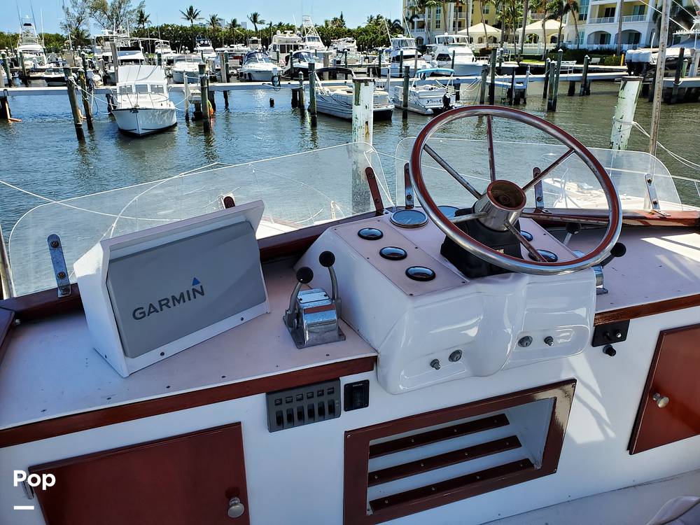 1961 Chris Craft boat for sale, model of the boat is Fly Bridge Sea Skiff & Image # 11 of 40