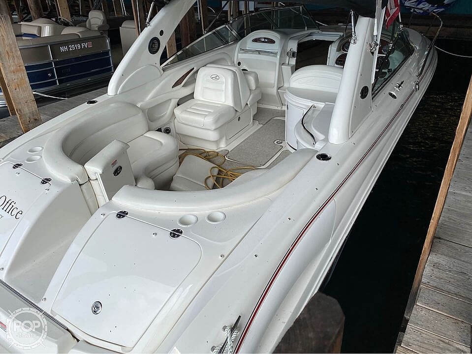 2004 Sea Ray 290 Ss Sunsport Power boat for Sale in Gilford, NH