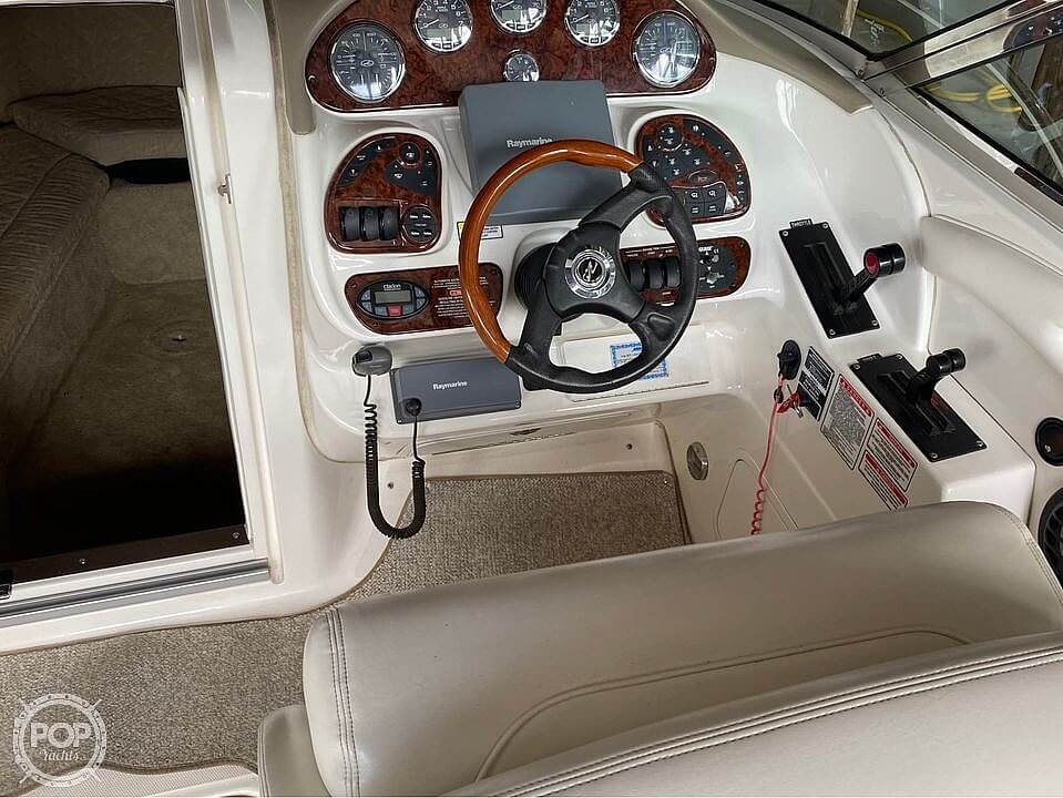 2004 Sea Ray 290 Ss Sunsport Power boat for Sale in Gilford, NH