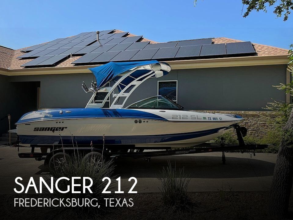 2015 Sanger 212 SL Surf Series Power boat for Sale in Fredericksbrg, TX