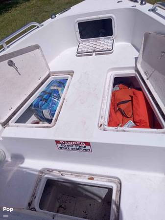 2007 Donzi boat for sale, model of the boat is 230 & Image # 14 of 40