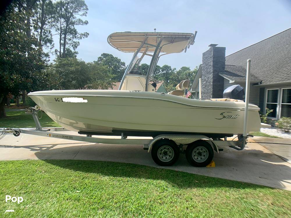 2015 Scout boat for sale, model of the boat is 210XSF & Image # 3 of 40