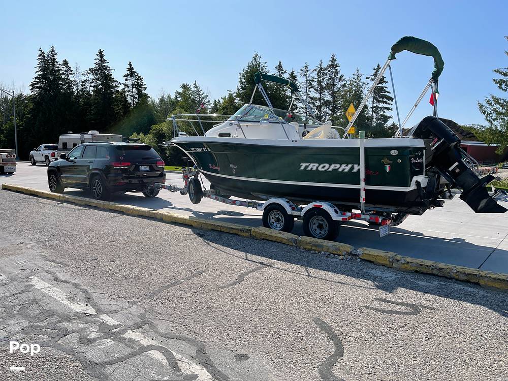 2005 Trophy 2002 Power boat for Sale in Bellaire, MI