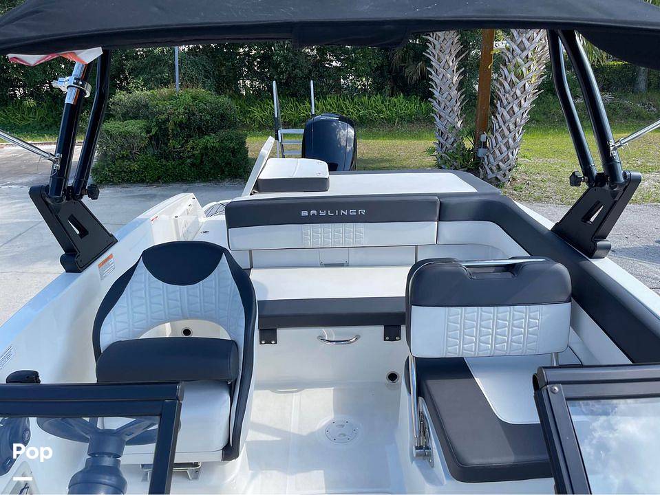 2019 Bayliner boat for sale, model of the boat is VR5 & Image # 3 of 40