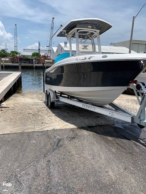 2016 Robalo boat for sale, model of the boat is 222R & Image # 3 of 26