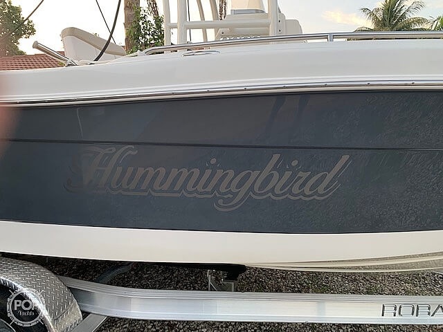 2016 Robalo boat for sale, model of the boat is 222R & Image # 20 of 26