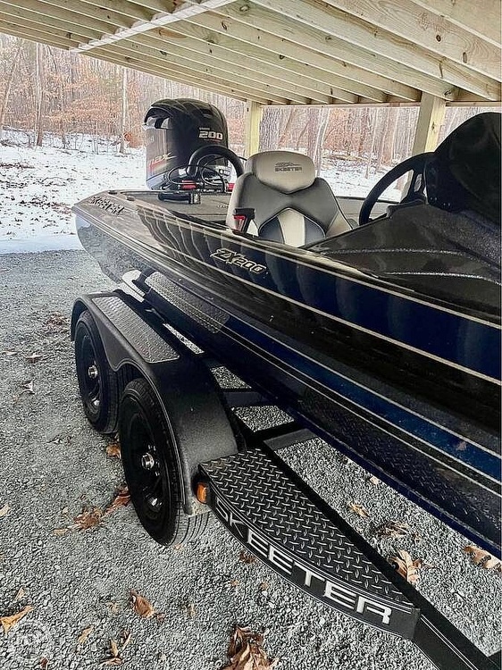 2021 Skeeter boat for sale, model of the boat is ZX200 & Image # 3 of 10