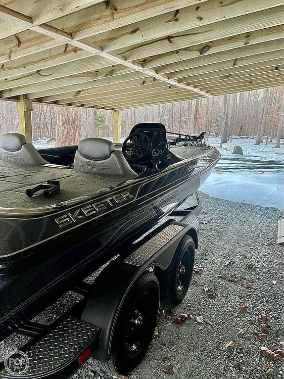 2021 Skeeter boat for sale, model of the boat is ZX200 & Image # 4 of 10