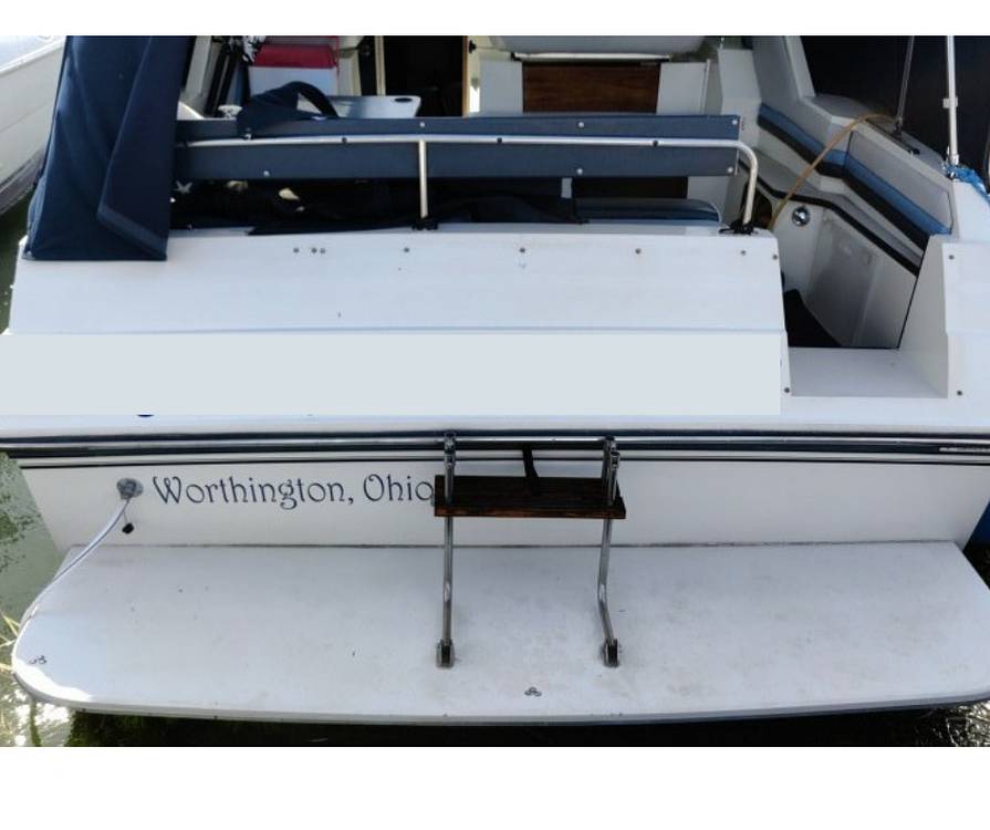 1987 Carver Montego 275 Power boat for sale in Lakeside, OH Used Carver Boats For Sale in Ohio by owner | 1987 Carver Montego 275