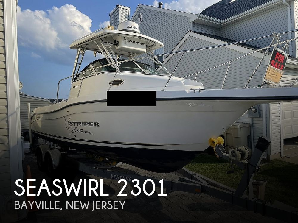 2004 Seaswirl Striper 2301 Power boat for Sale in Bayville, NJ