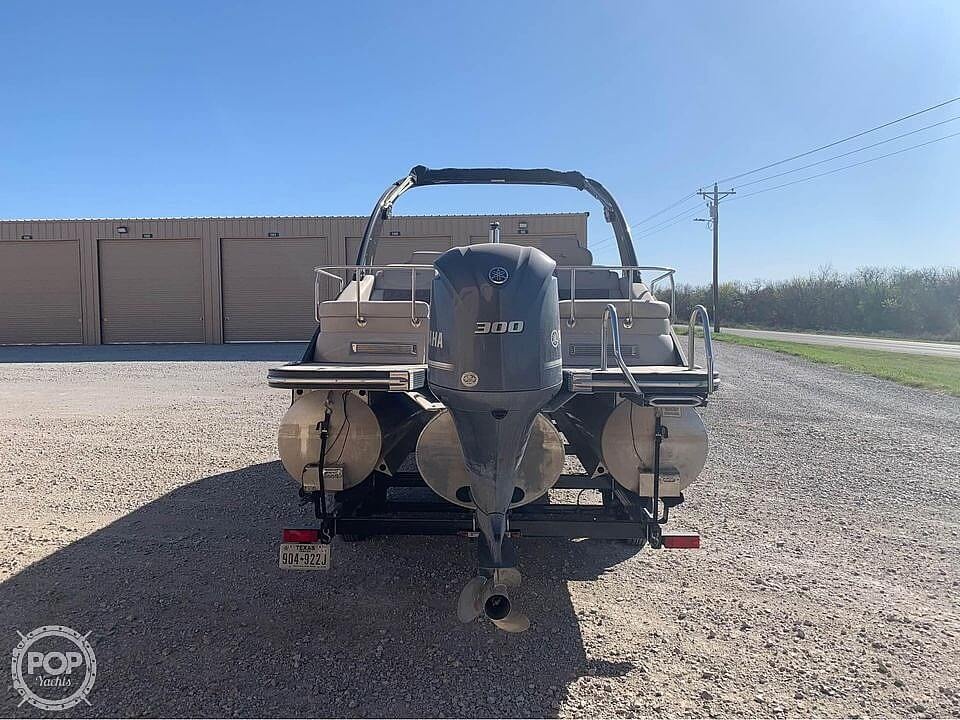 2017 Bennington 2575 QCW Power boat for sale in Graford, TX Used Bennington 25 Boats For Sale by owner | 2017 Bennington 2575 QCW