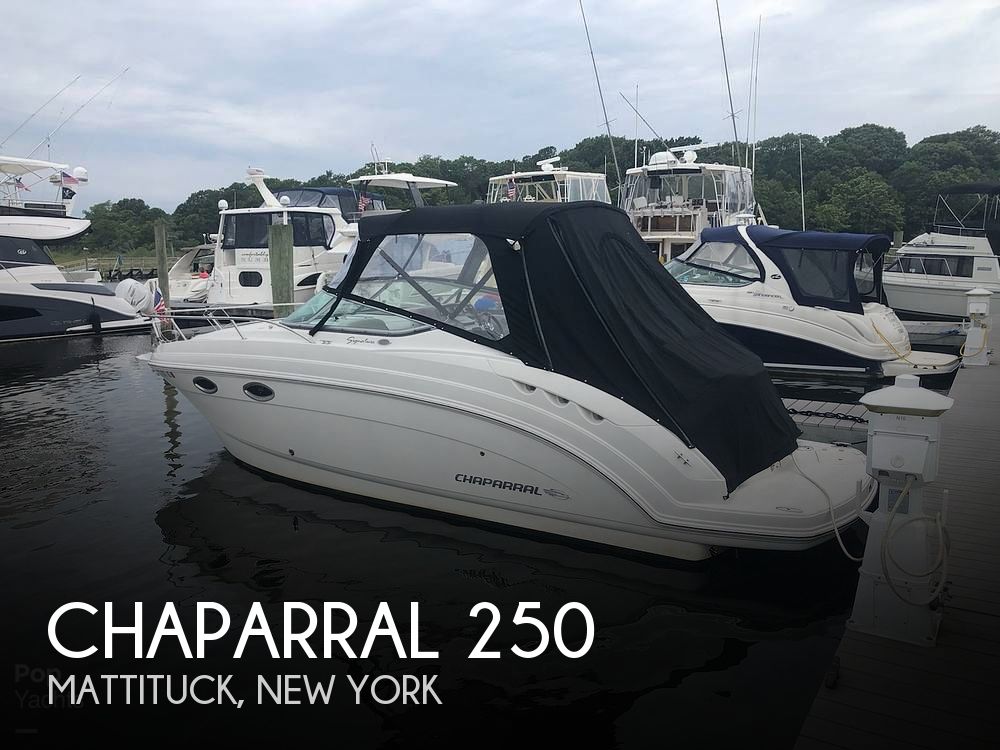 2008 Chaparral 250 Power boat for Sale in Mattituck, NY