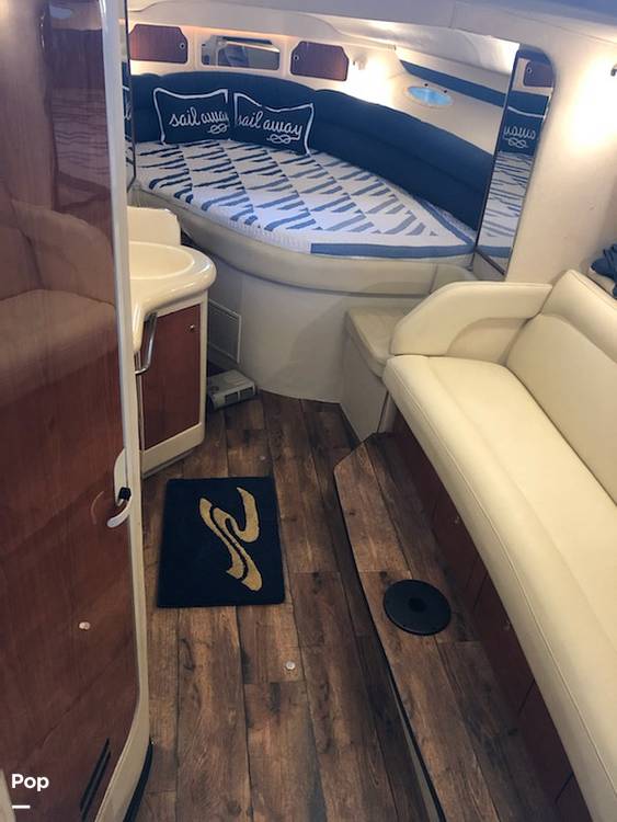 1999 Sea Ray Sundancer 330 Power boat for Sale in West Alton, MO