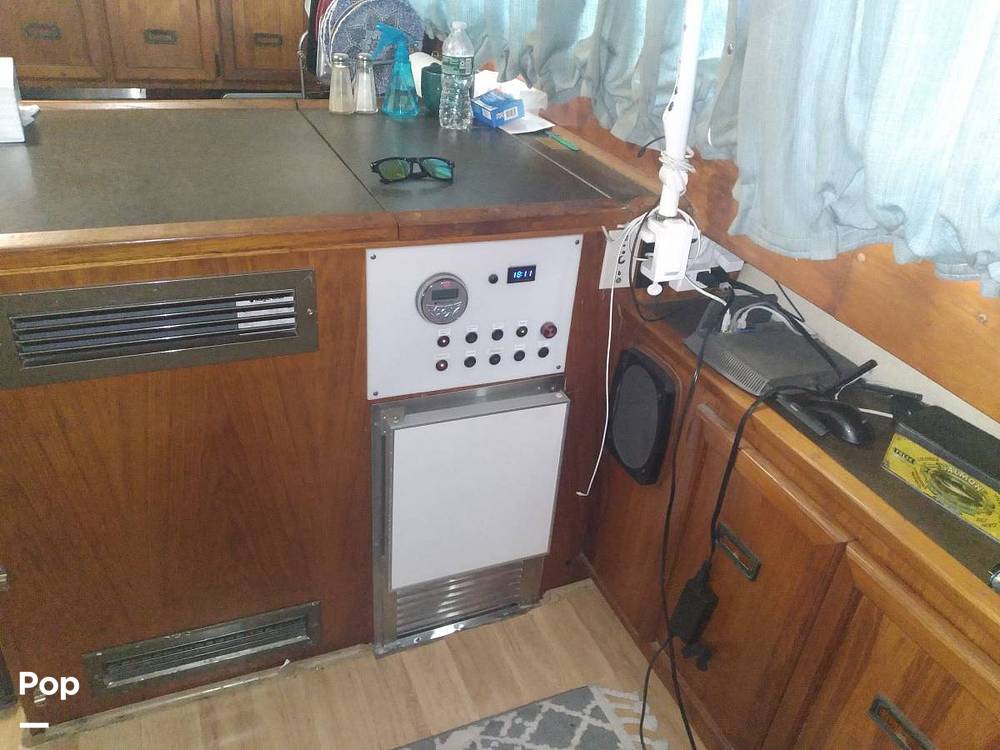 1978 Pacemaker 40 Power boat for Sale in Freeport, NY