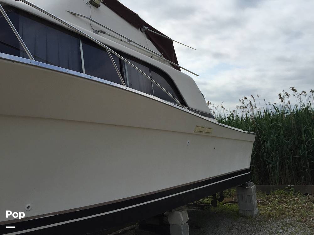 1980 Silverton boat for sale, model of the boat is 34 Sedan Cruiser & Image # 9 of 40