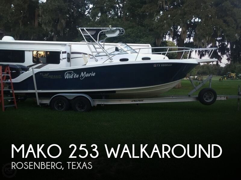 2006 Mako 24 Power boat for Sale in Rosenberg, TX