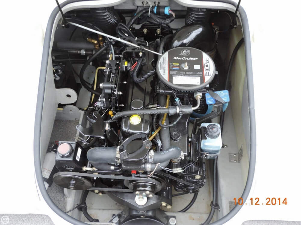 2011 Bayliner 17 - Photo #11