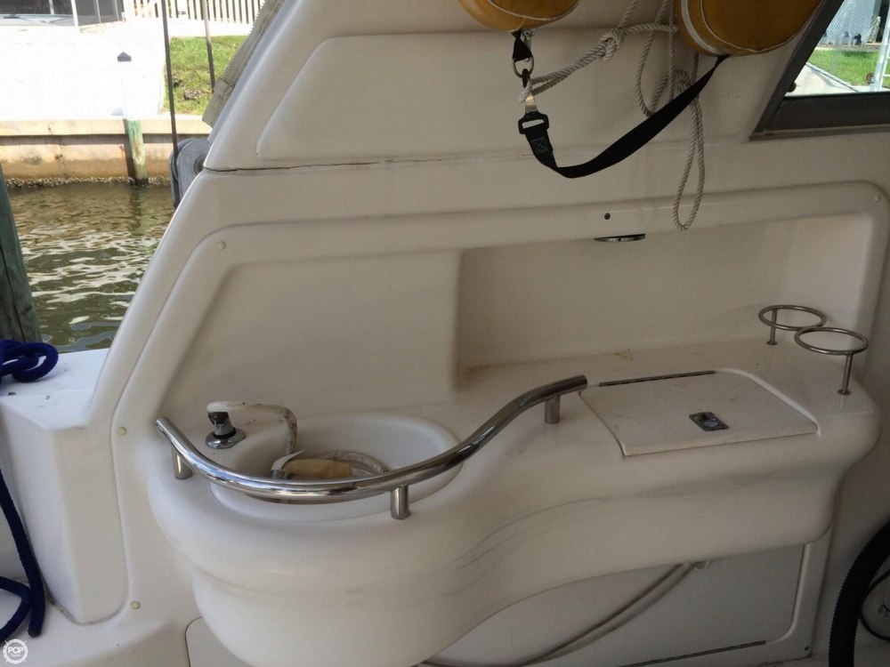 2001 Sea Ray 31 - Photo #7