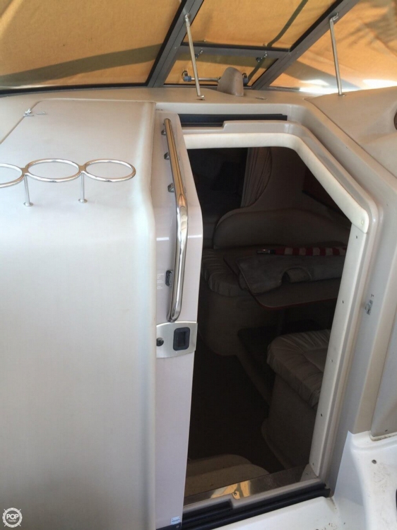2001 Sea Ray 31 - Photo #10