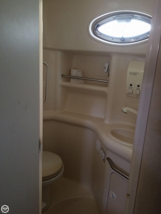 2001 Sea Ray 31 - Photo #15