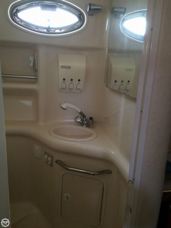 2001 Sea Ray 31 - Photo #16
