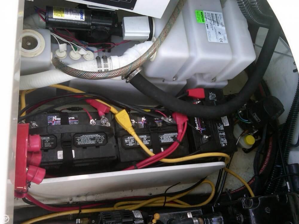 2006 Crownline 25 - Photo #14